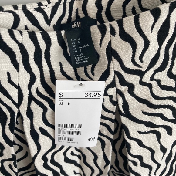 H&M Black n White Skirt - Picture 2 of 3